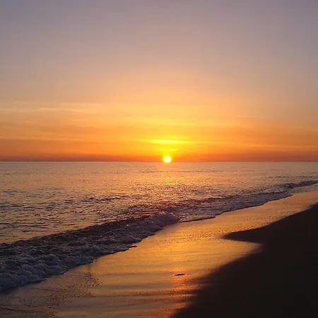 Golden Sea View דירה